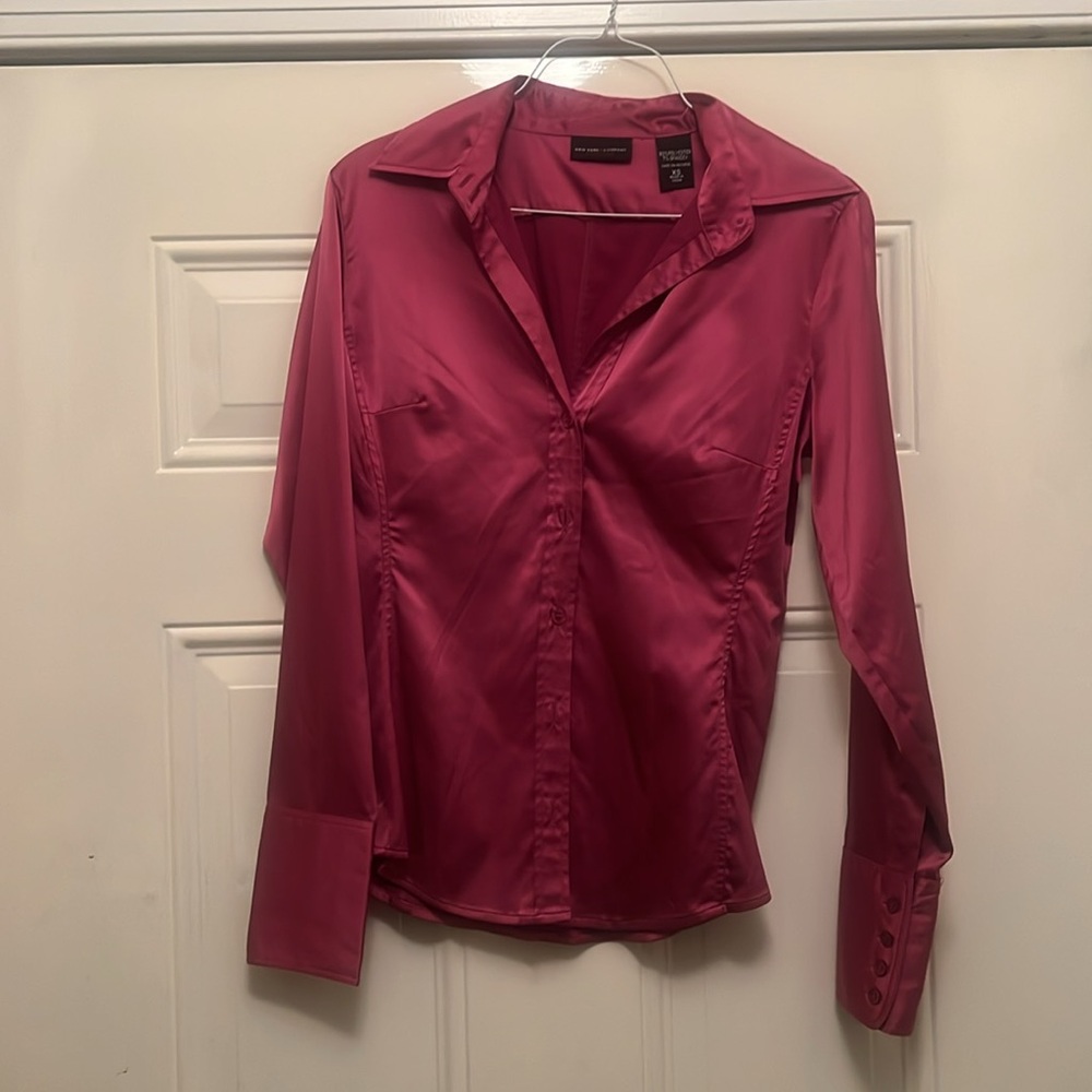 Beautiful blouse New York and company